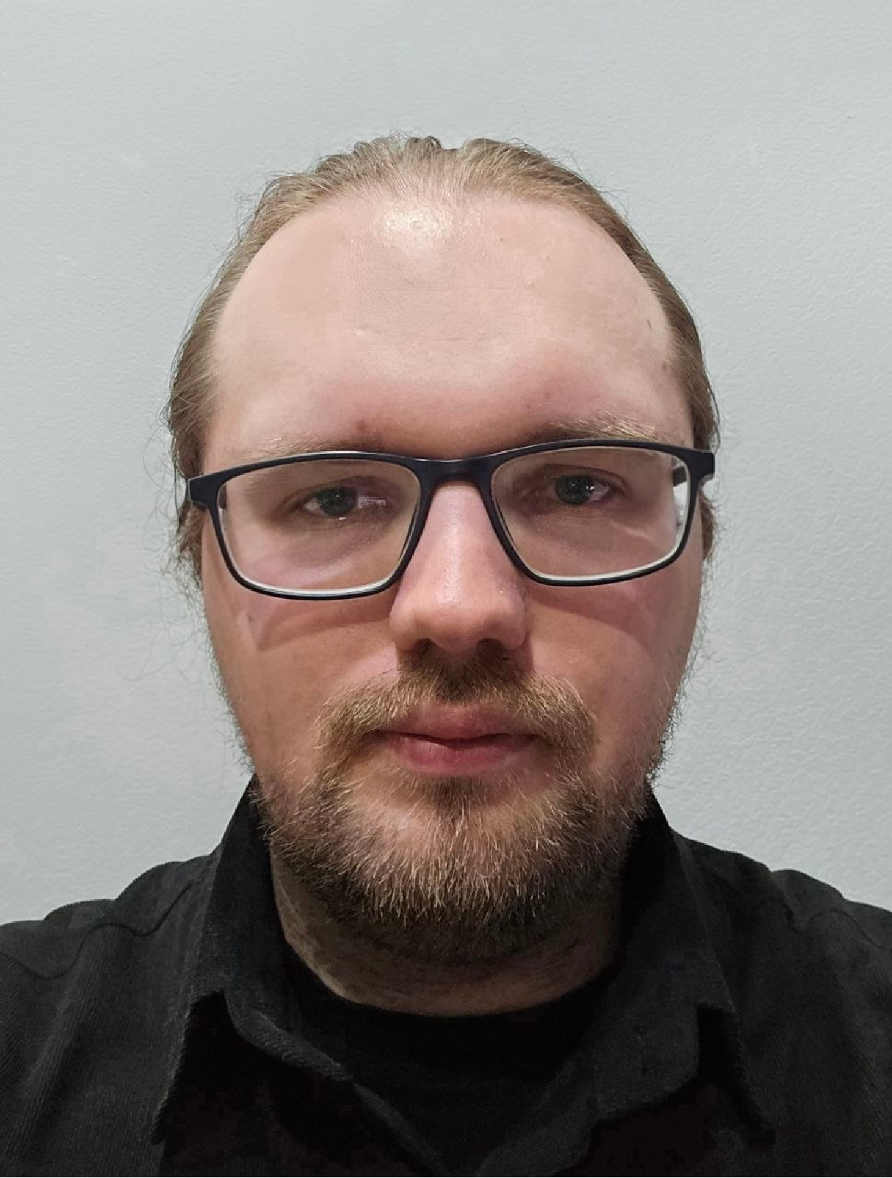 Dr. Daniil Chistikov