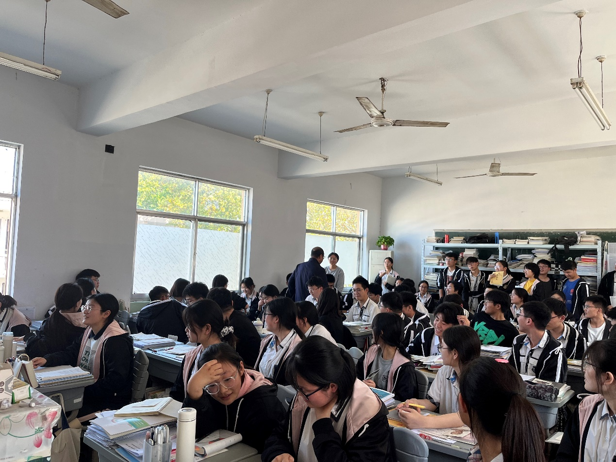 当前位置:>首页>新闻通知>新闻动态>正文李延春老师为夏邑县第一高级